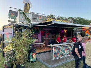 Festival container met dakterras